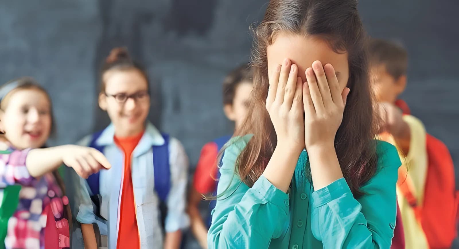 Naujosios pedagogikos iššūkiai (VIII): patyčios kaip neatsiejama mūsų kultūros dalis