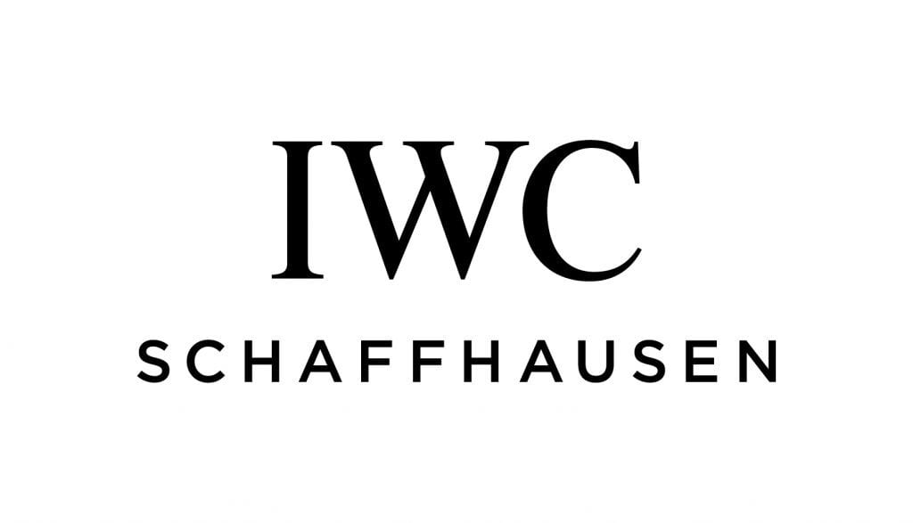 Juodas užrašas IWC Schaffhausen baltame fone – šveicariškų laikrodžių gamintojo logotipas